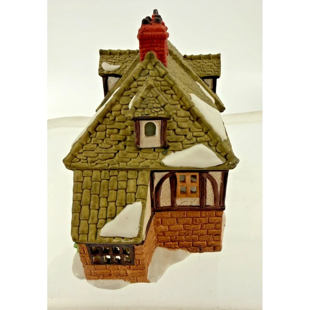 Department 56 Nicholas Nickleby Cottage Dickens Village House 1988